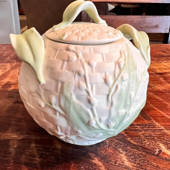 Vintage Ceramic Lilly of the Valley Trinket Dish - Picture 4 of 12